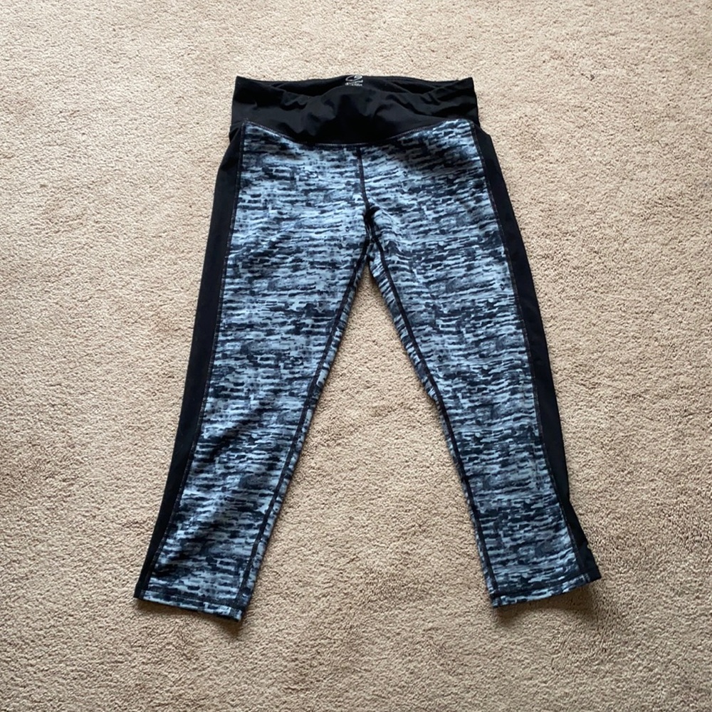 Champion cropped workout pants